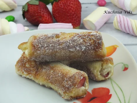 Roladki z chleba tostowego z mascarpone i owocami