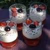Deser z galaretką i mascarpone