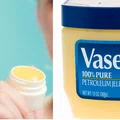 7 nietypowych zastosowań wazeliny! Zobacz do czego możesz ją wykorzystać.