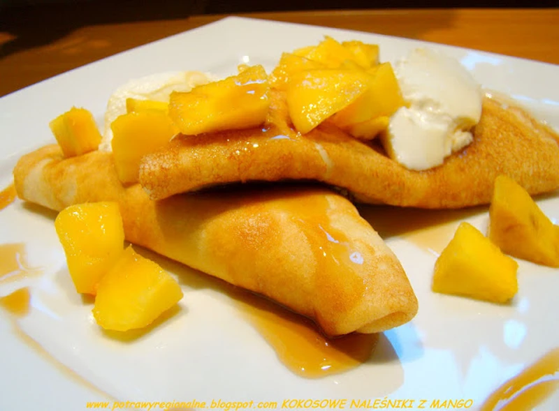 KOKOSOWE NALEŚNIKI Z MANGO