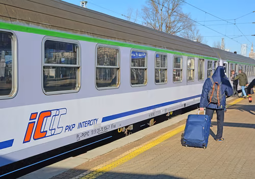 Awaria sparaliżowała PKP Intercity. Wprowadzono pilne zmiany dla pasażerów!
