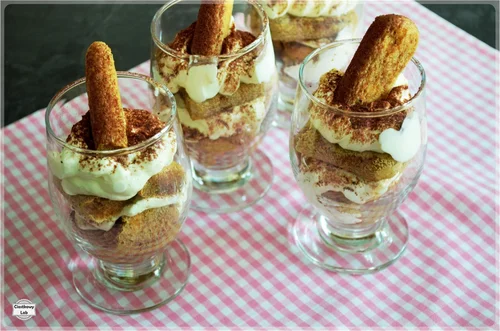 Tiramisu w pucharkach - błyskawiczny deser bez pieczenia