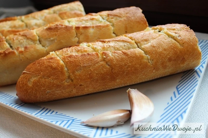 Bagietka czosnkowa