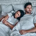Co pozycja spania mówi o twoim związku? Sprawdź!