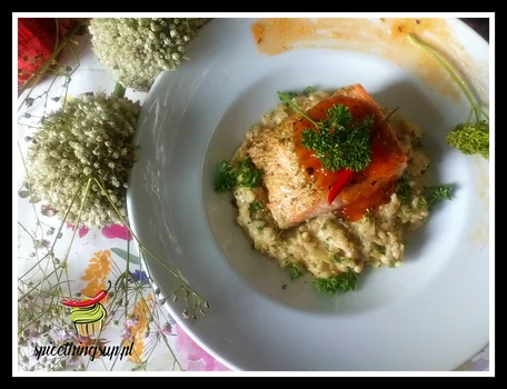 Łosoś z mango chutney