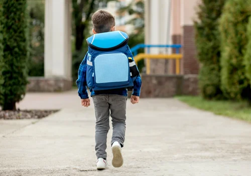 Ważny komunikat ZUS! Ostatnie dni na wniosek - inaczej 300 zł na dziecko przepadnie