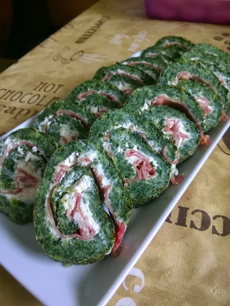 Rolada szpinakowa z szynką parmeńską