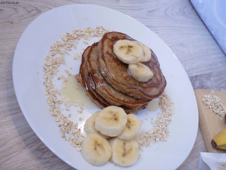 Pancakes owsiane z bananami