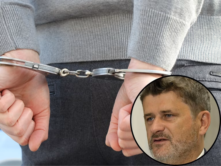 "Jestem bankrutem, bezrobotnym, bezdomnym". Dramatyczne wyznanie Janusza Palikota po opuszczeniu aresztu