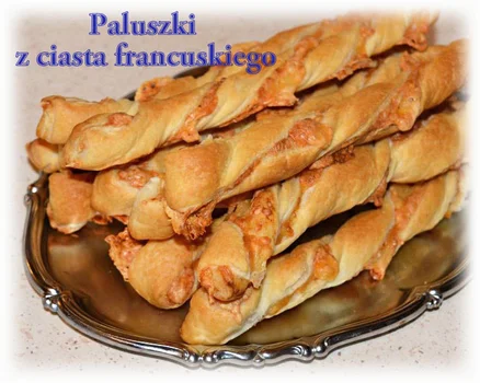 Paluszki z ciasta francuskiego