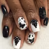 Super czarno biały manicure