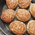 Kotlety mielone z wędzonym boczkiem