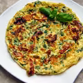 Omlet z suszonymi pomidorami