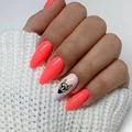 Ciekawy manicure