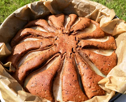 CZEKOLADOWE CIASTO Z GRUSZKĄ