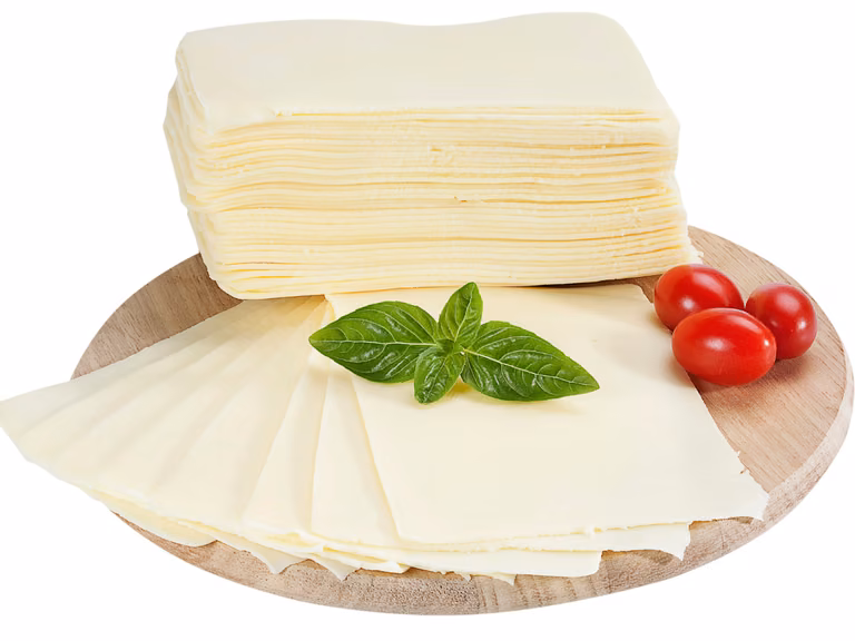 Groźna bakteria w serze mozzarella! Sprawdź, czy nie masz go w domu!