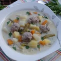 Zupa jarzynowa z pulpetami