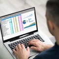 Nowy obowiązek dla firm od 1 stycznia 2025 roku! Przedsiębiorców czeka więcej formalności i dodatkowe dane do wypełnienia