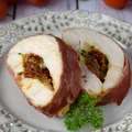 Roladki z kurczaka z mozzarellą i suszonymi pomidorami
