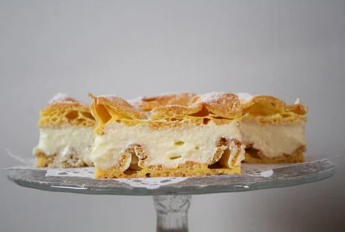 Karpatka z kremem budyniowym