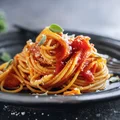 Zrób z nami najlepszy sos do spaghetti! Po jakie dodatki do sosu warto sięgnąć?