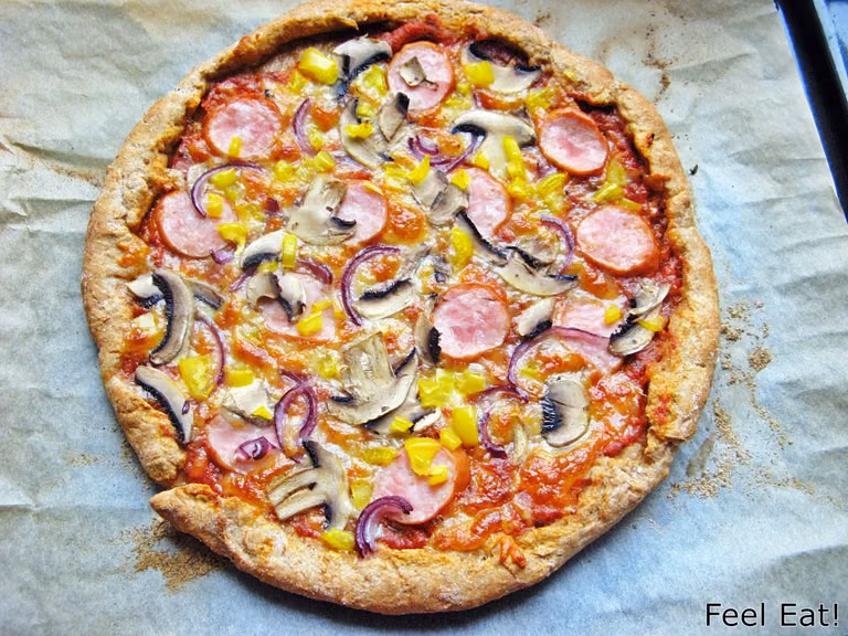 Pełnoziarnista pizza wiejska