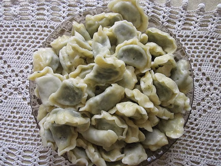 Pierogi ze szpinakiem i fetą