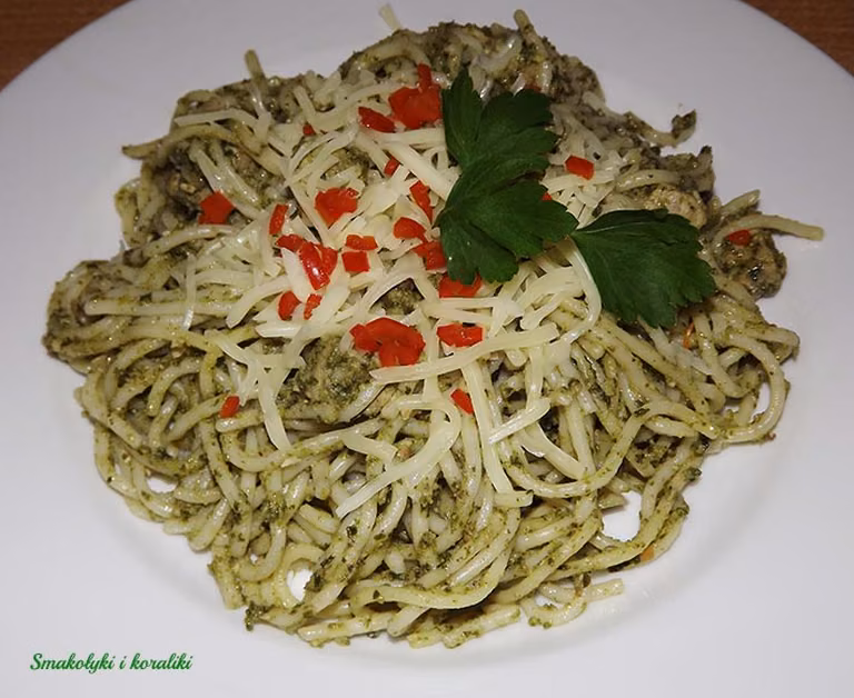 Spaghettti con spinaci