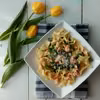 Tagliatelle z łososiem i szparagami