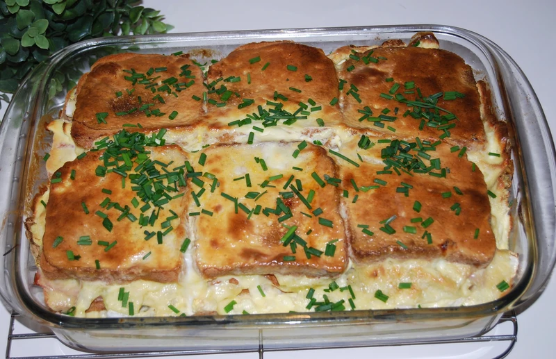 Zapiekanka tostowa