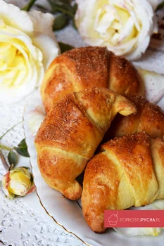 Rogaliki krucho-drożdżowe
