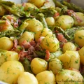 Młode ziemniaczki z boczkiem i szparagami