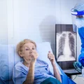 Część osób jest odporna na koronawirusa. Naukowcy wyjaśniają dlaczego