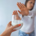 Nietolerancja laktozy a nietolerancja białka. Czym się różnią?