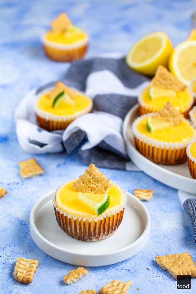 Mini serniczki z lemon curd