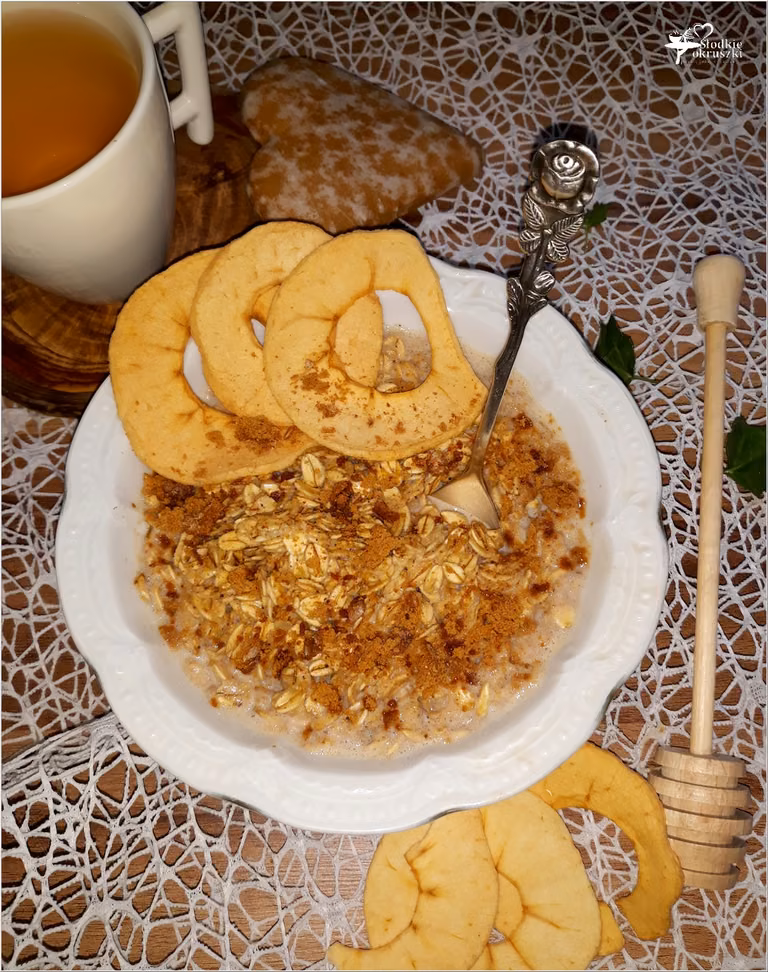 Piernikowa owsianka śniadaniowa
