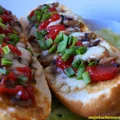 Zapiekanki z pieczarkami i mozzarellą