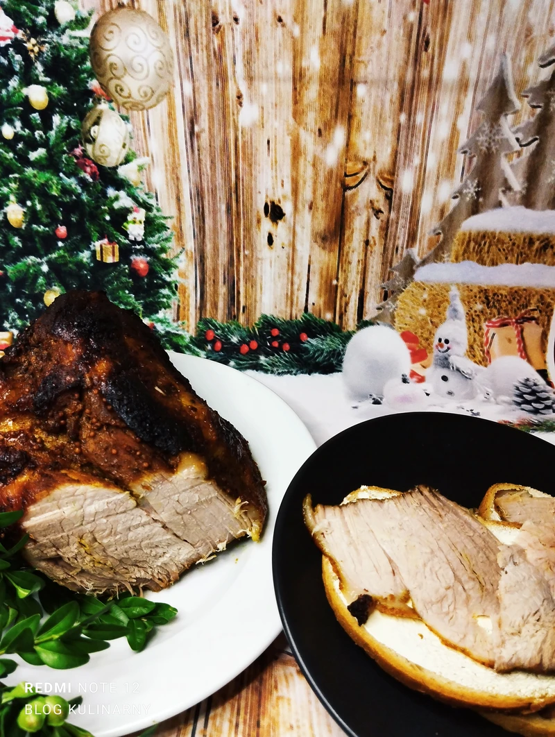 PIECZONA SZYNKA NA KANAPKI W PRZYPRAWACH Z PIEKARNIKA