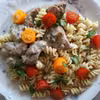 Indyk w sosie z gorgonzoli z makaronem