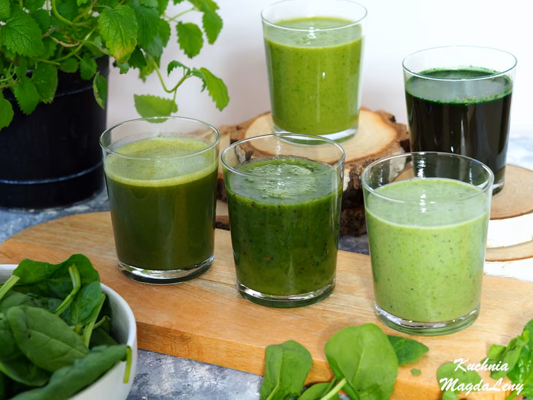 Naturalne zielone koktajle