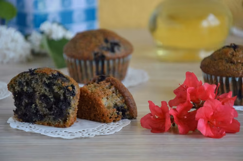 Muffinki razowe z jagodami