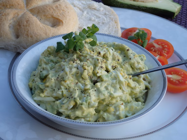 Pasta jajeczna z awokado