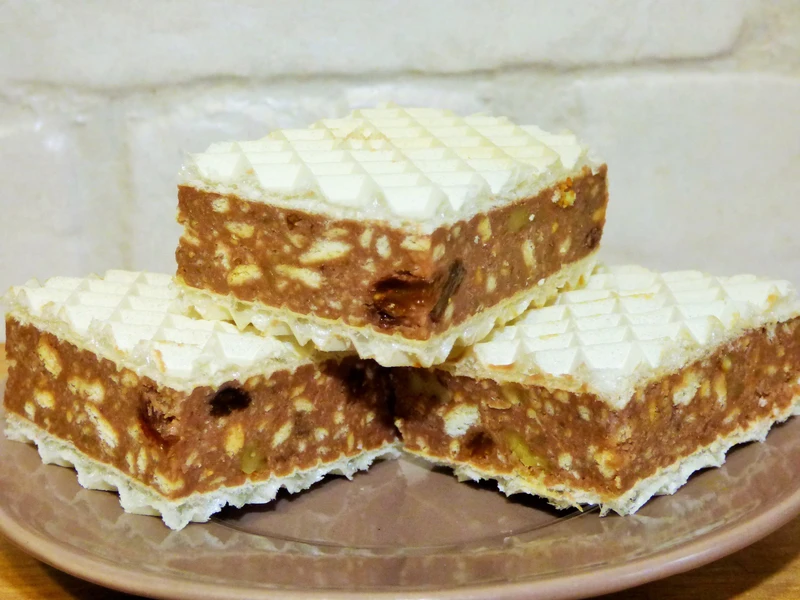 Wafel z mlekiem w proszku i bakaliami