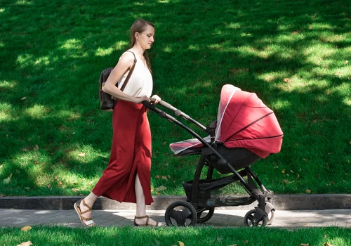 15 tygodni DODATKOWEGO urlopu dla tych rodziców! ZUS wydał komunikat