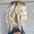 Średniej długości blond