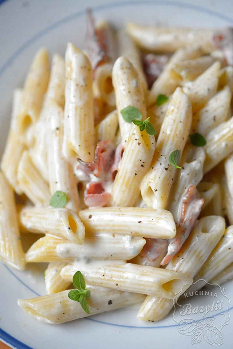 Makaron w sosie gorgonzola z boczkiem