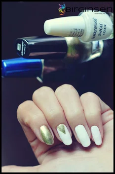 Biało-złote zdobienie paznokci, krok-po-kroku