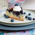Keto sernik z jagodami (Paleo, LowCarb, bez nabiału) - moderncavegirl.pl
