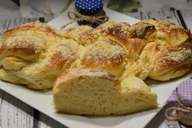 Chałka z kruszonką