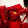 Czerwone, drapieżne szpilki od Louboutin